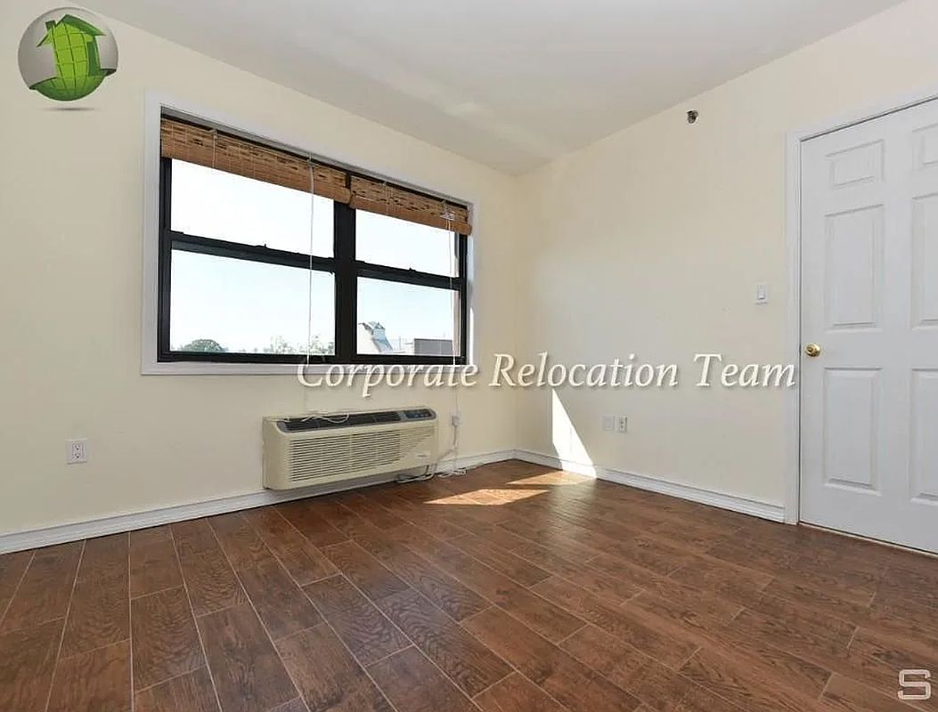 30-37 38th Street 4 Astoria Queens NY 11103
