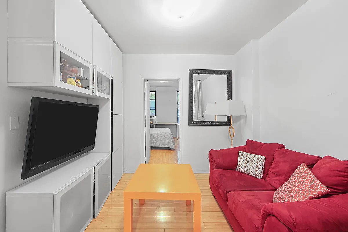 244 East 90th Street 2-C Upper East Side New York NY 10128