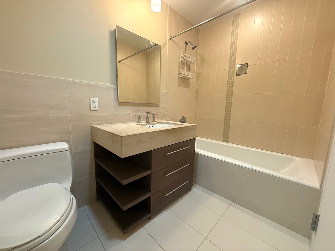 5-09 48th Avenue 5-J Long Island City Queens NY 11101