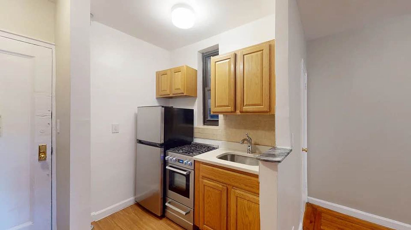 166 West 83rd Street 2-C Upper West Side New York NY 10024
