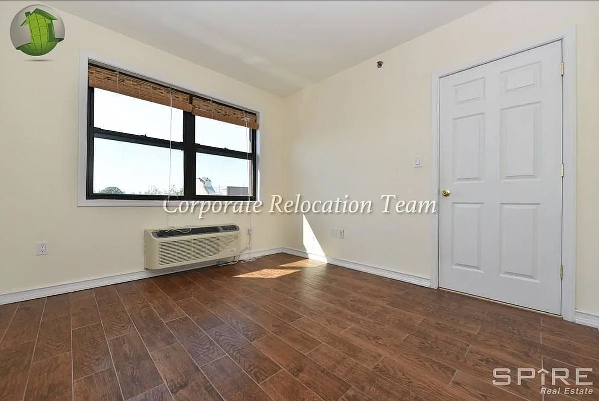 30-37 38th Street 4 Astoria Queens NY 11103