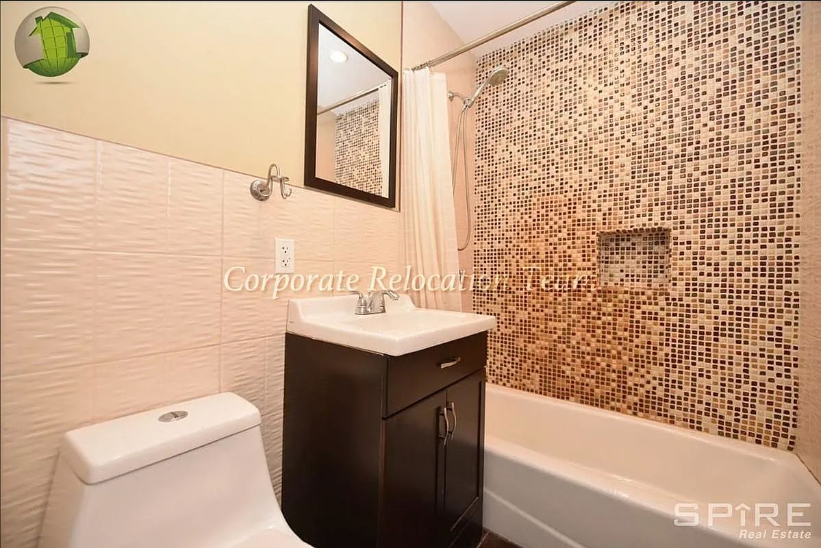30-37 38th Street 4 Astoria Queens NY 11103