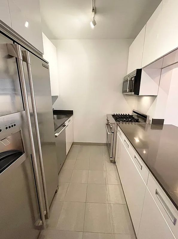 99 John Street 2207 Seaport District New York NY 10038