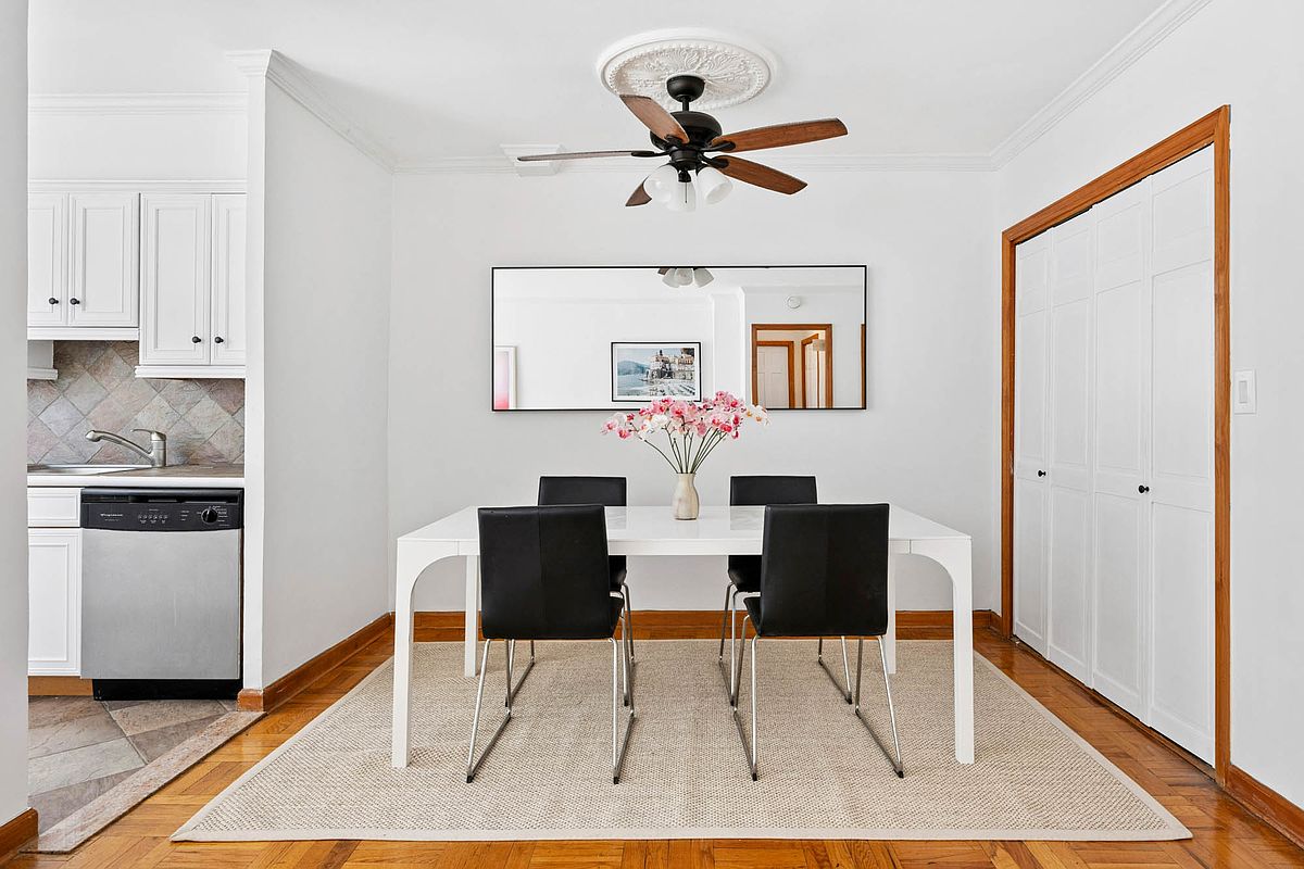 63 East 9th Street Greenwich Village New York NY 10003