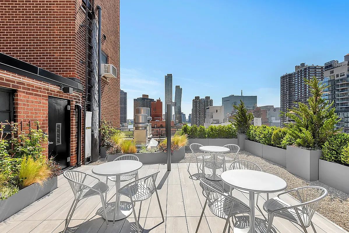 210 East 36th Street 6-C Murray Hill New York NY 10016