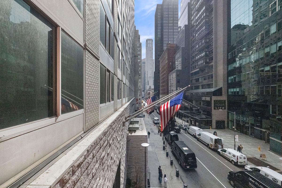 125 West 56th Street 4-A Midtown West New York NY 10019