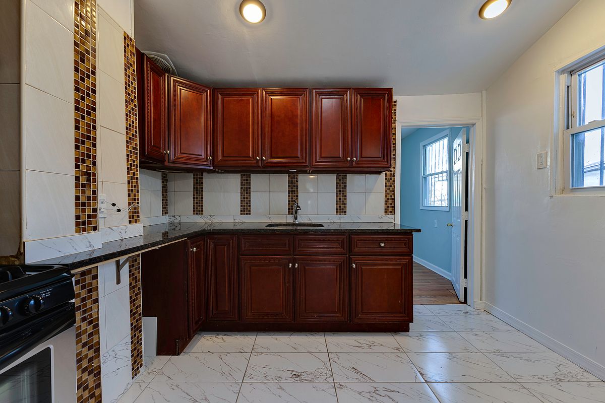 90-31 185th Street Jamaica Queens NY 11423