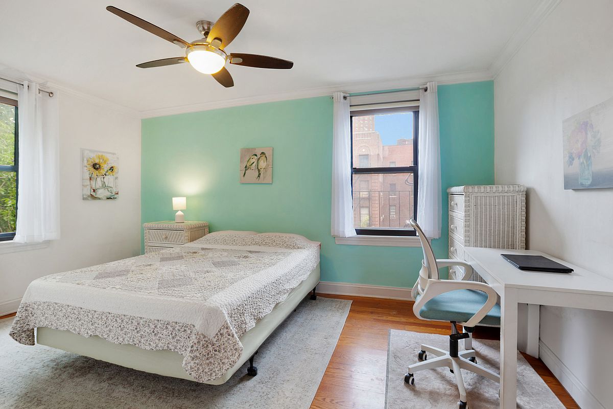 4489 Broadway Washington Heights New York NY 10040