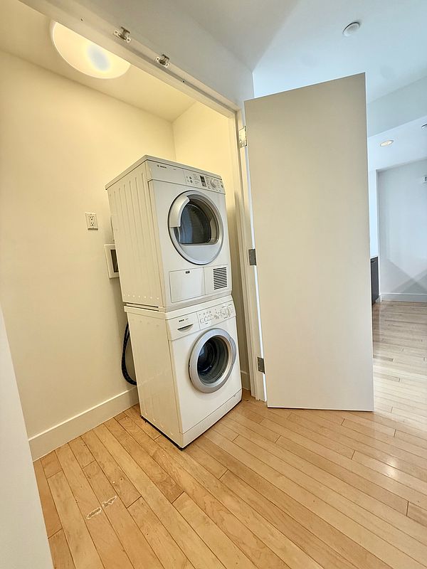 5-09 48th Avenue 5-J Long Island City Queens NY 11101