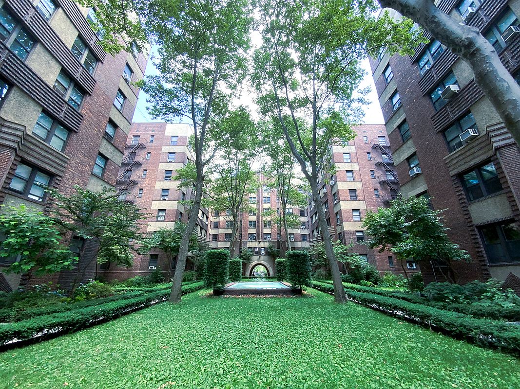 504 Grand Street A-34 Lower East Side New York NY 10002