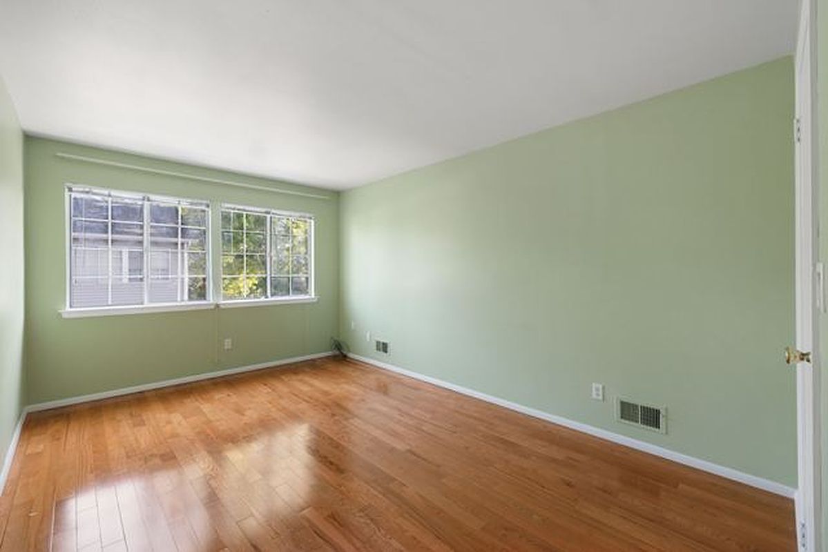 16 Roosevelt Court Staten Island NY 10314