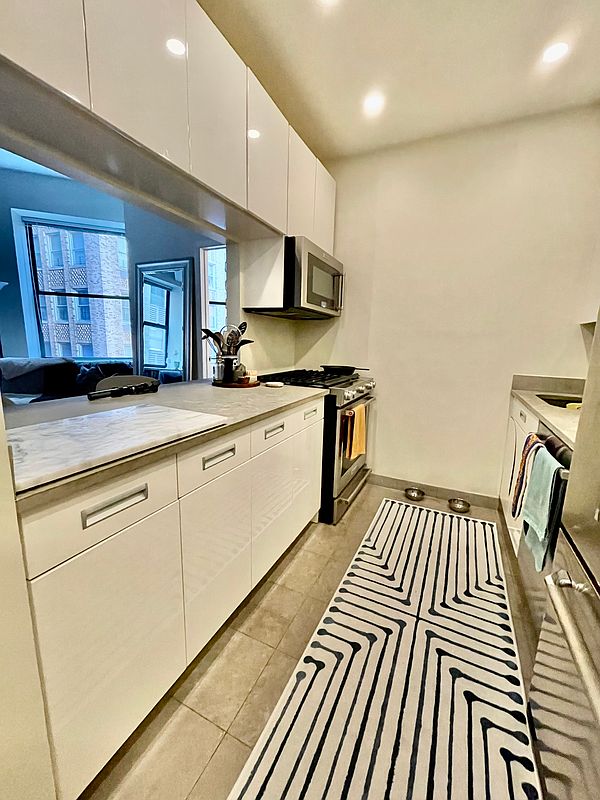 99 John Street 506 Seaport District New York NY 10038