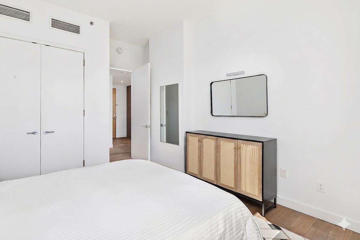 21-30 44th Drive 3-M Court Square Queens NY 11101