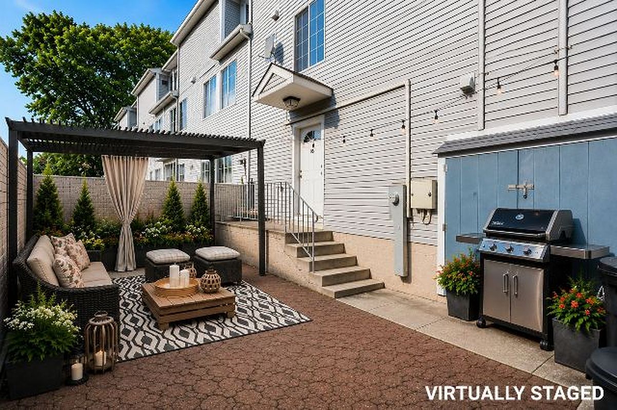 16 Roosevelt Court Staten Island NY 10314