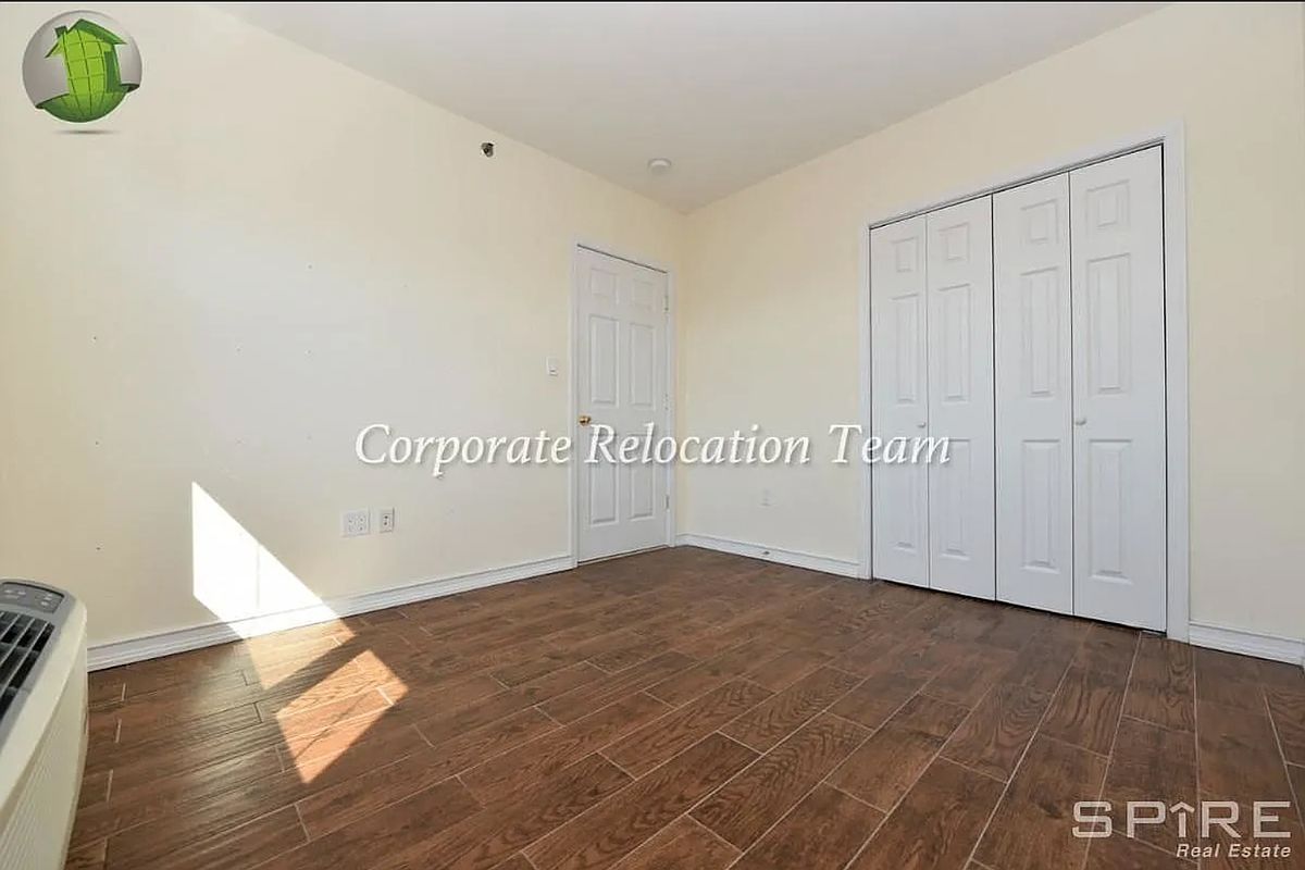 30-37 38th Street 4 Astoria Queens NY 11103