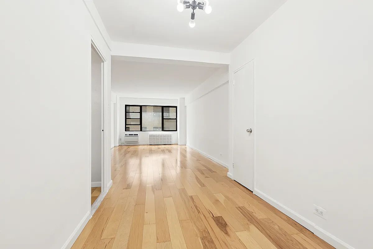 210 East 36th Street 6-C Murray Hill New York NY 10016