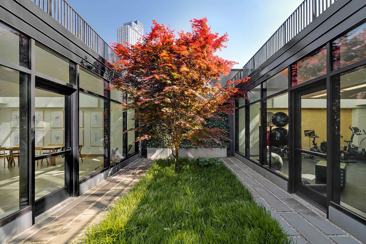 21-30 44th Drive 3-M Court Square Queens NY 11101