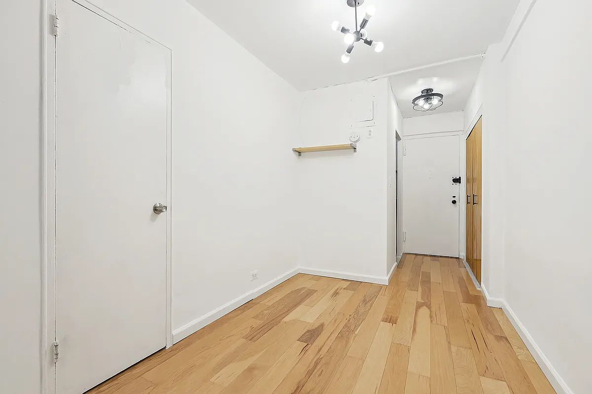 210 East 36th Street 6-C Murray Hill New York NY 10016