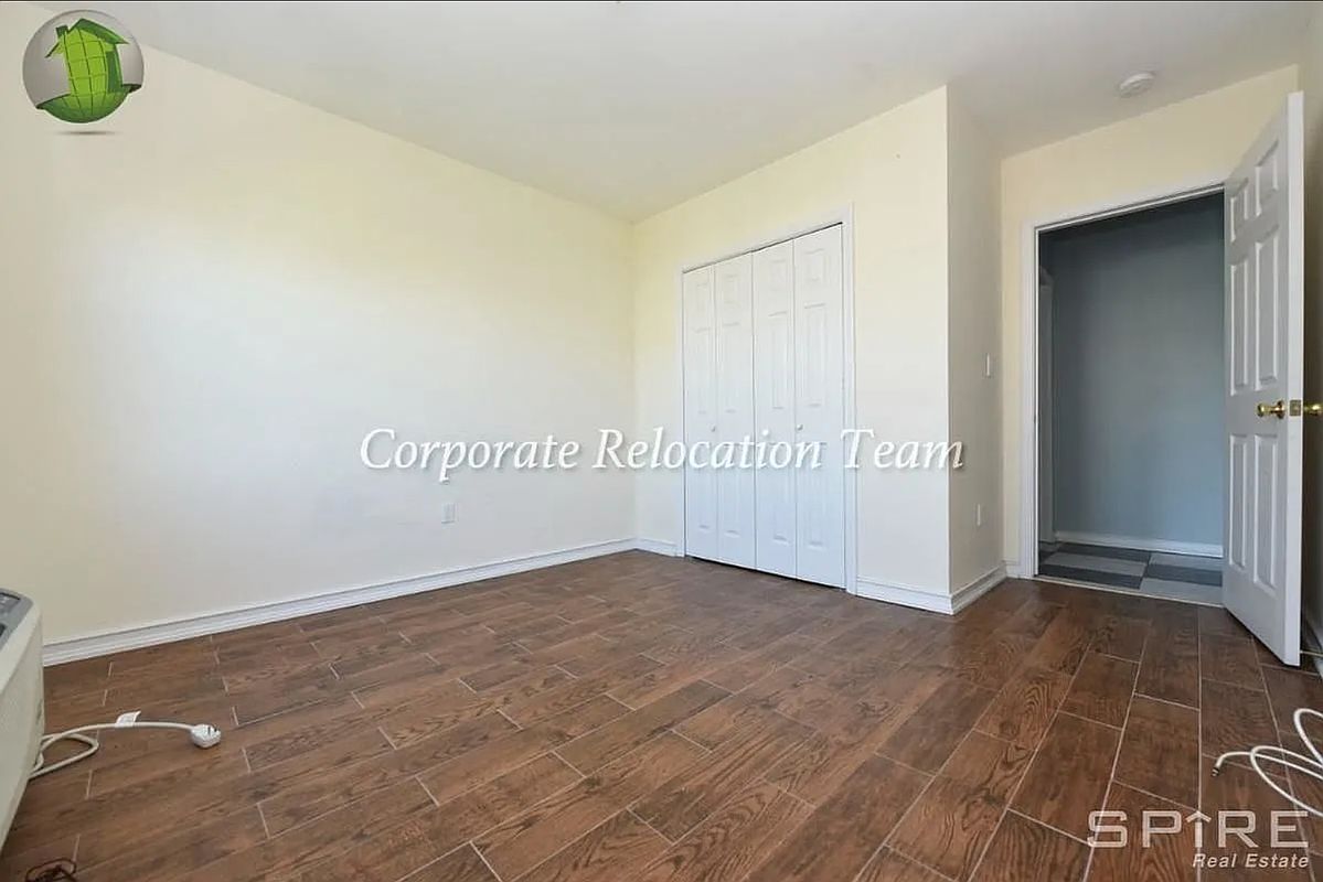 30-37 38th Street 4 Astoria Queens NY 11103