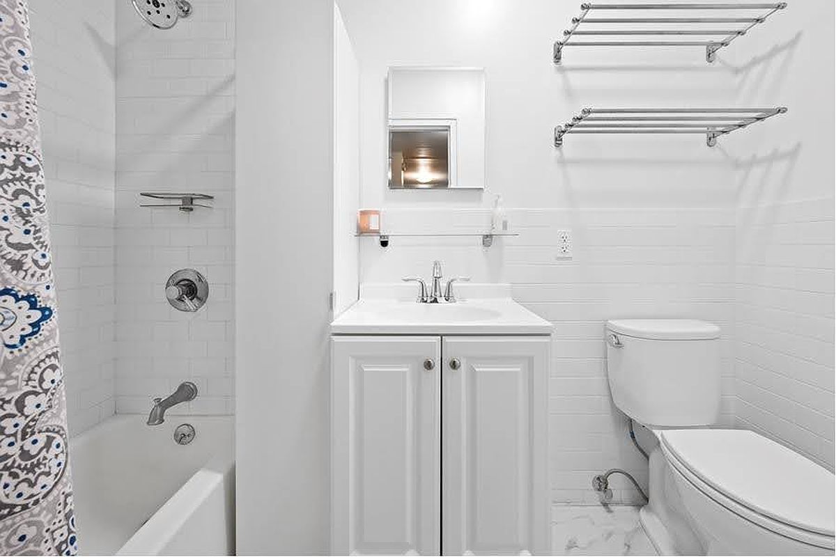 244 East 90th Street 2-C Upper East Side New York NY 10128