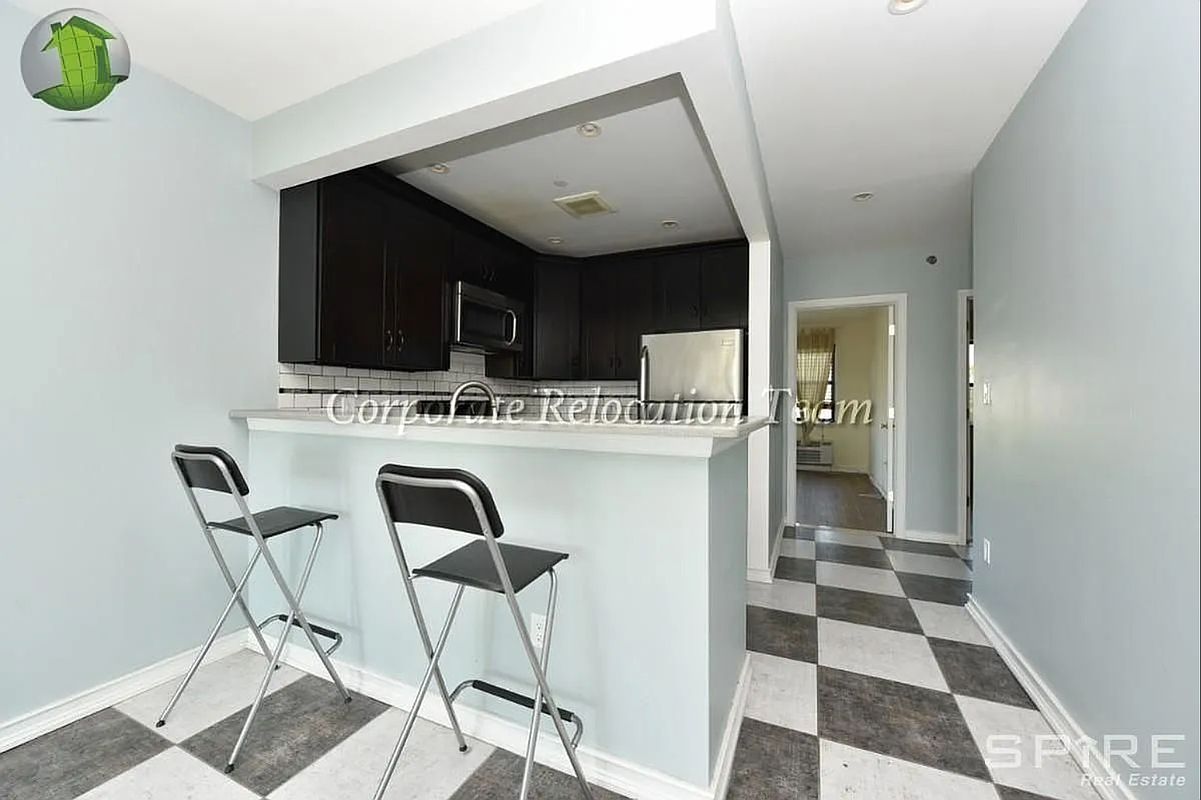 30-37 38th Street 4 Astoria Queens NY 11103
