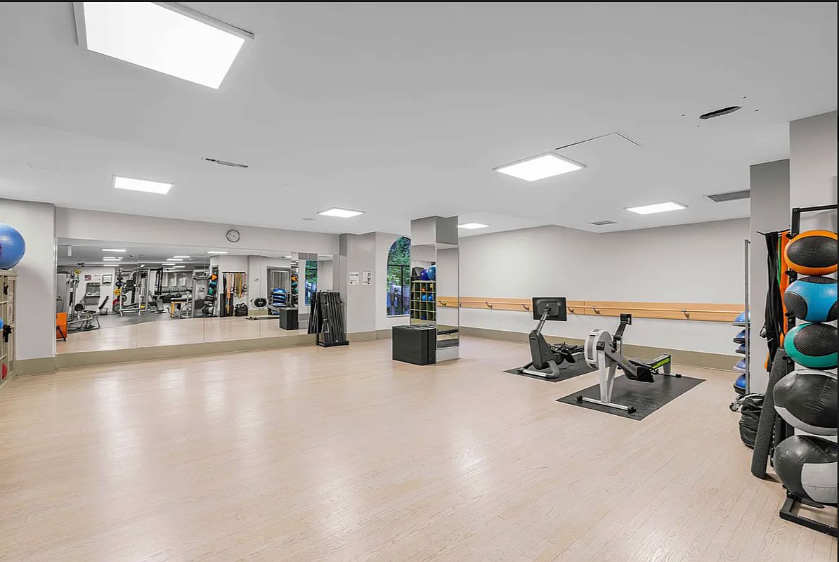 470 West 24th Street 2-G Chelsea New York NY 10011