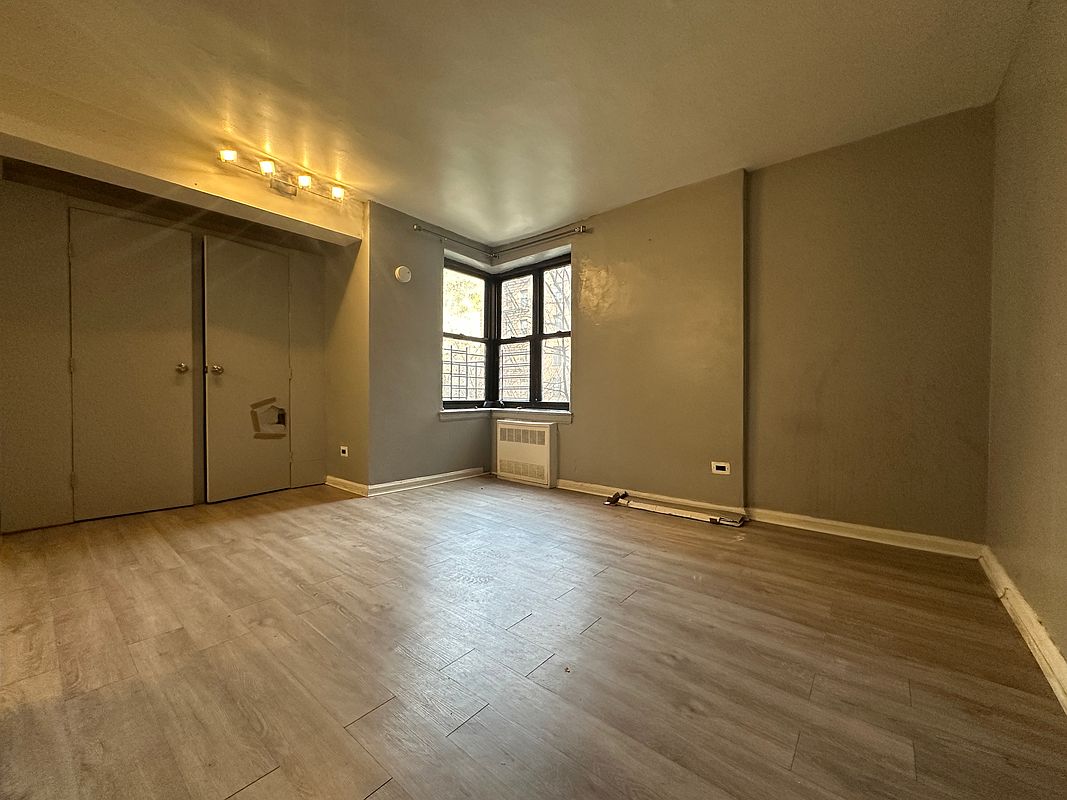 263 Bennett Avenue 3-D Washington Heights New York NY 10040