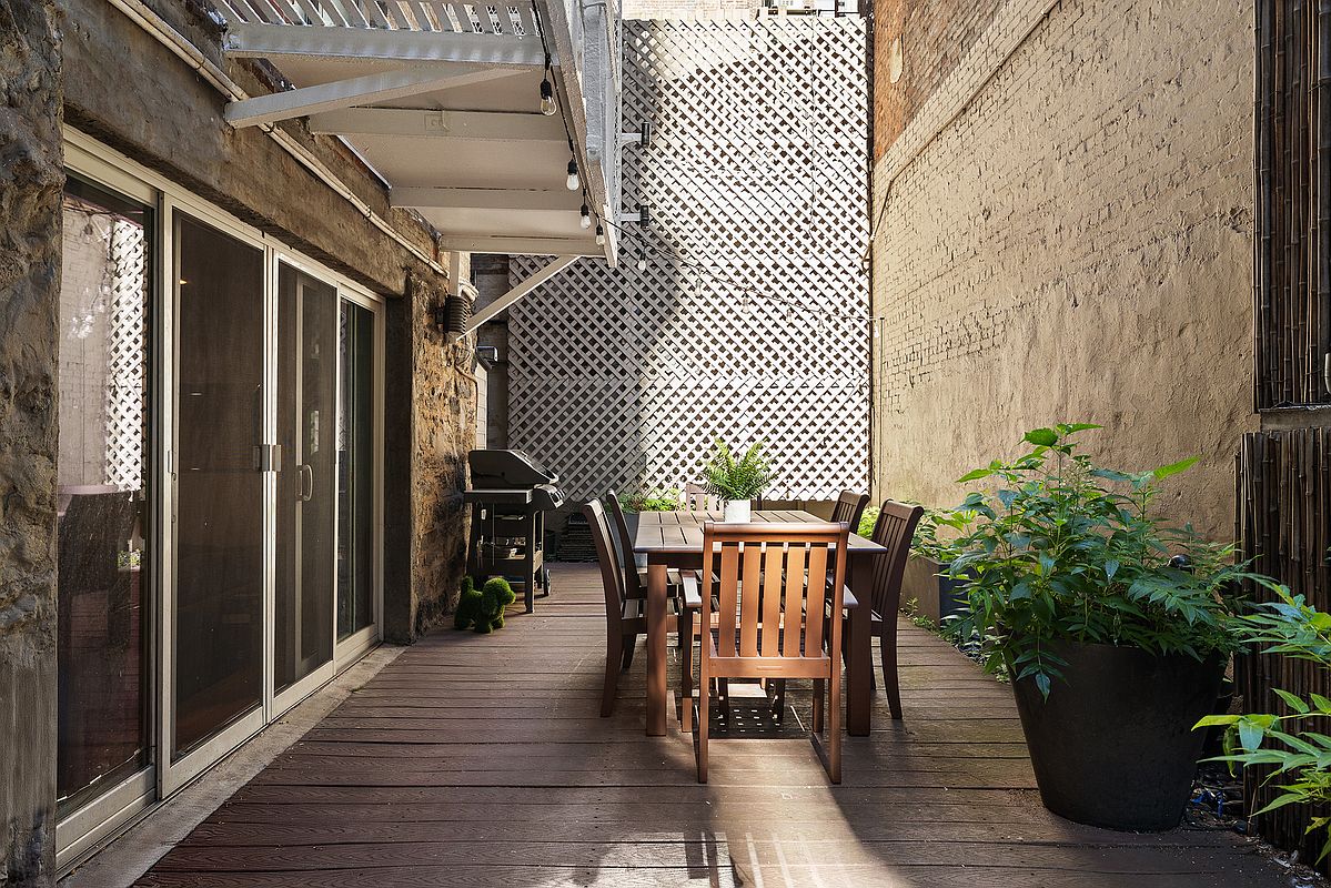 105 East 19th Street GARDEN Gramercy Park New York NY 10003