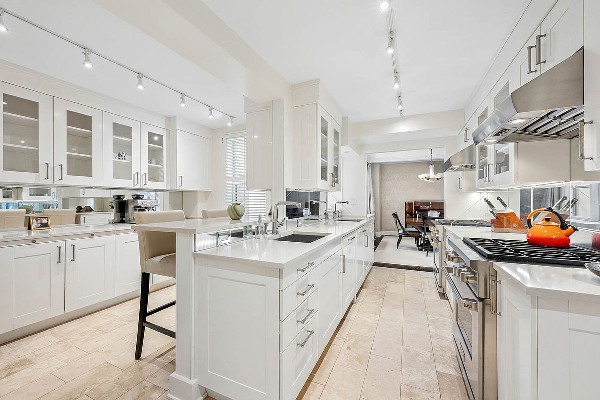 3 East 69th Street 7/8A Upper East Side New York NY 10021